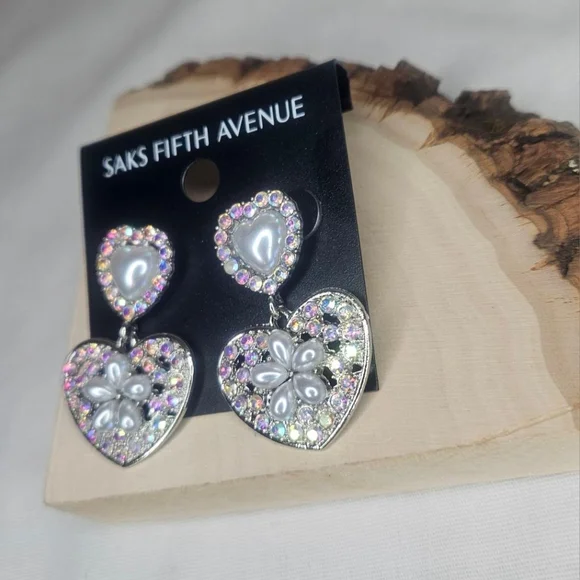 Saks Fifth Avenue Heart Drop Earrings Pearl & AB Rhinestone Dangle Earrings NWT - Picture 4 of 10